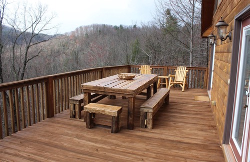 Lenoir Casa | Waterfalls Rd Cabin -Close to Downtown Blowing Rock