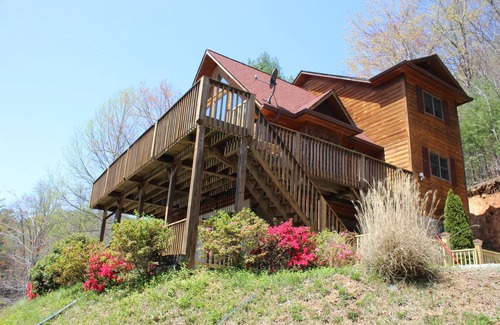 Lenoir Casa | Waterfalls Rd Cabin -Close to Downtown Blowing Rock
