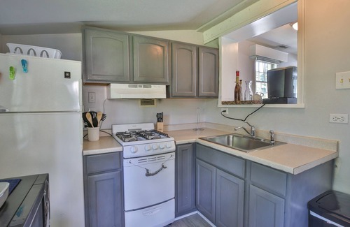 Leesburg Cabaña | Waterford Cottage King The Village