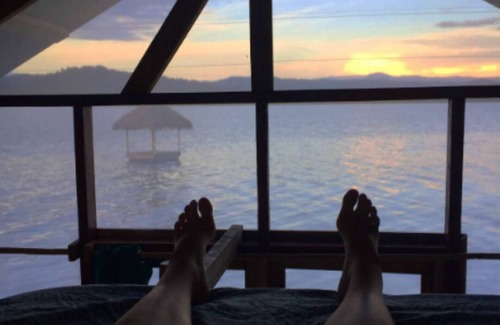 Tierra Oscura Cabina | Waterfront Dolphin Pod - Bocas' best snorkeling!