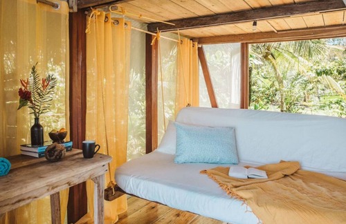 Tierra Oscura Cabina | Waterfront Dolphin Pod - Bocas' best snorkeling!
