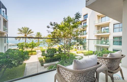 Sharm Apartamento | Waterfront 2BR in The Address Fujairah Residences Block C, Sharm by Deluxe Holiday Homes