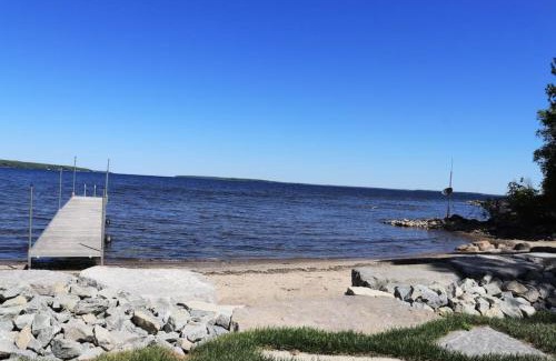 Port McNicoll Casa | Waterfront 3 Bedroom Home