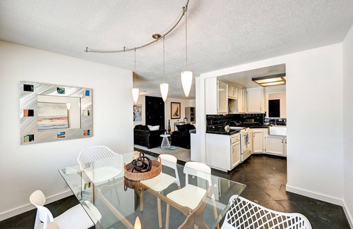 Discovery Bay Casa | Waterfront 3BDR w Boat in Discovery Bay