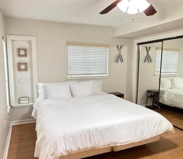 La Porte Casa | Waterfront 3BR 2BA Home near Kemah NASA Galveston