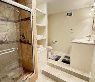 La Porte Casa | Waterfront 3BR 2BA Home near Kemah NASA Galveston