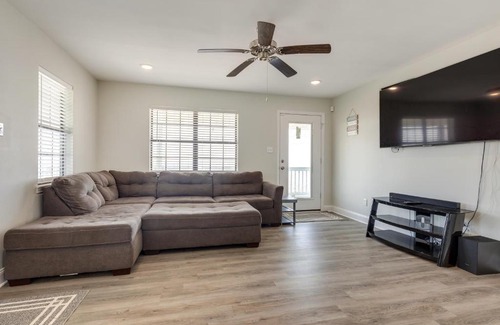 Theodore Casa | Waterfront Alabama Vacation Rental with Deck