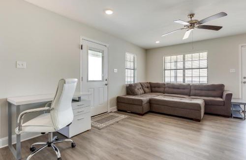 Theodore Casa | Waterfront Alabama Vacation Rental with Deck