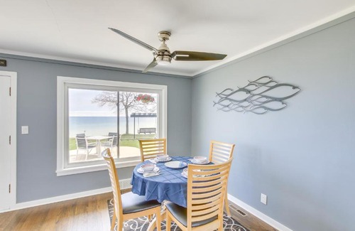 Algoma Casa | Waterfront Algoma Vacation Rental on Lake Michigan