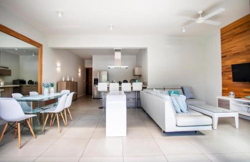 Black River Apartamento | Waterfront Apartment in Marina with sea Access