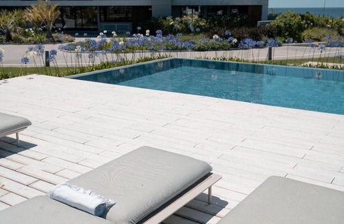Guazuvira Nuevo Apartamento | Waterfront apartment, full amenities and 24 hours security.
