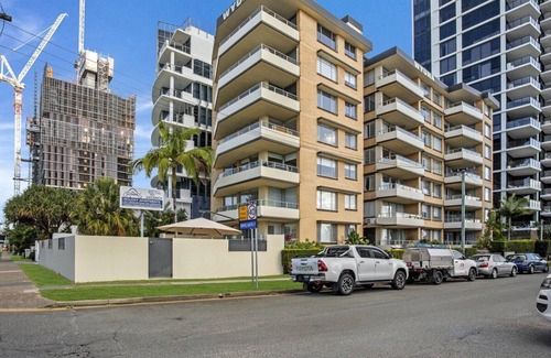 Burleigh Heads Apartamento | Waterfront at Wyuna