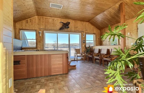 Lamarche Casa | Waterfront Awesomeness