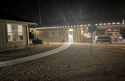 Wright Casa | A beautiful newly renovated Barndominium located on the Arkansas River.