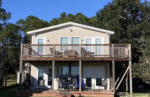 Alabama Gulf Coast Casa | Waterfront Bay House: tranquilo, espacioso y que admite mascotas