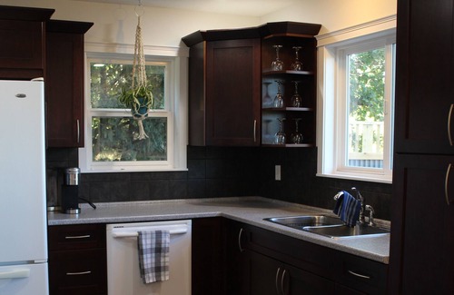 Regional District of Nanaimo Casa | Waterfront Beach House-🐾 BIKE/HIKE/GOLF