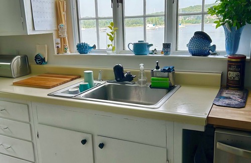 Northport Casa | Waterfront Beautiful Fun Beach House Sunsets Inspiring Peaceful 1hr NYC Wow