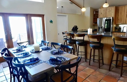 Marathon Villa | Waterfront Beauty 8-guests, Dock, Kayaks and more