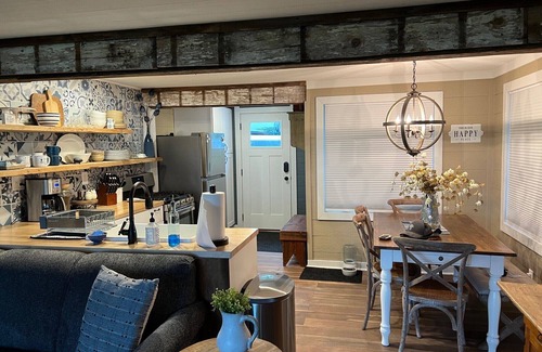 Fox Lake Casa | Waterfront Bliss!