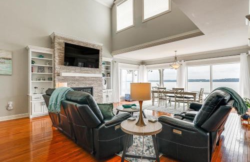 Athens Casa | Waterfront Bliss Wheeler Lake Retreat with Dock!