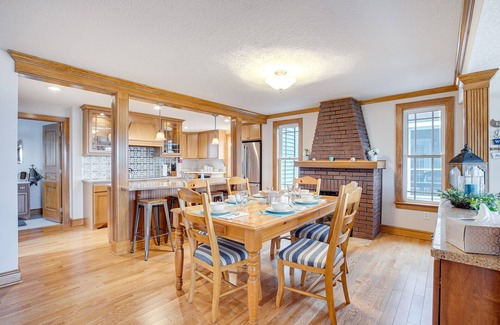 Buckeye Lake Casa | Waterfront Buckeye Lake House: Deck + Views!