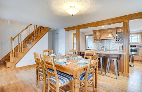 Buckeye Lake Casa | Waterfront Buckeye Lake House: Deck + Views!