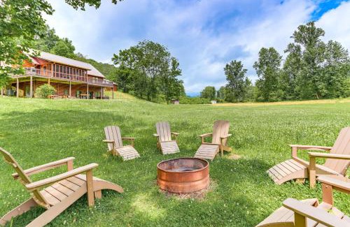 Blue Ridge Casa | Waterfront Cabin in Ellijay Hot Tub and Game Room