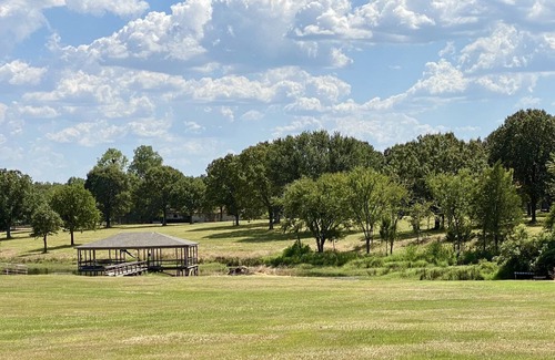 Yantis Casa | Waterfront Cabin on Lake Fork with 2 Boathouses and available boat ramp.