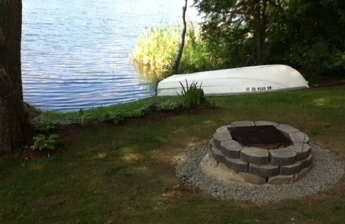 Dexter Cabina | Waterfront Cabin on Quiet Lake