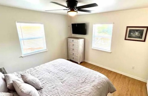 Hardy Cabina | Waterfront cabin on Spring River!