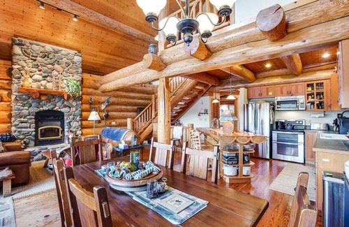 Allyn-Grapeview Cabina | Waterfront cabin with bikes, expansive deck, grill, firepit, W/D, & theater room