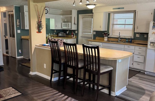 Indian Harbor Estates Casa | Lagoon Cottage-Fisherman's Paradise 2bd / 2 baños con muelle de 25 pies