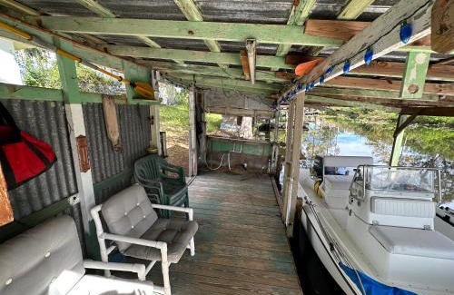 Satsuma Casa | Waterfront Canal in Satsuma Florida