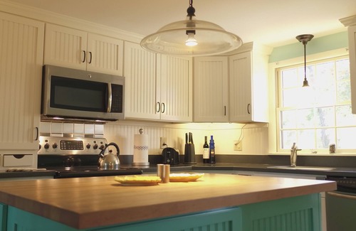 East Harwich Casa | Cape Cod Cottage en el paseo marítimo, capacidad para 6 personas, playa de asociación privada.