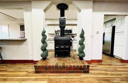 Huron Casa | Waterfront Castle W/Stunning Views Walk to Beach!