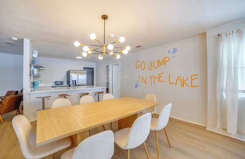 Seven Points Casa | Waterfront Cedar Creek Lake Gem: Near Marina!