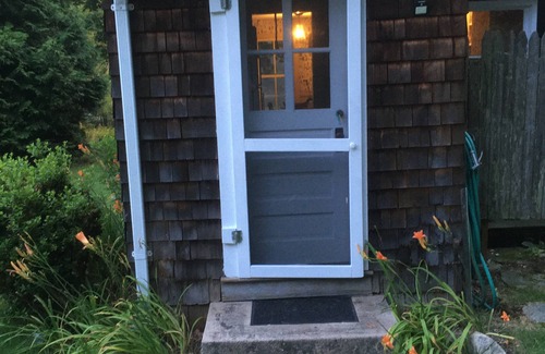 Waterford Cabaña | Waterford Waterfront! Encanto 4br Cottage en el río Niantic!