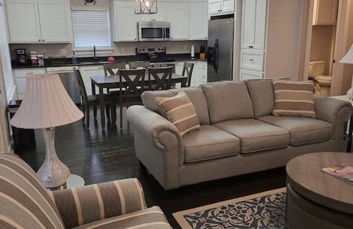 Shoreline Park Casa | Waterfront Comfort With Pool - Sleeps 8!