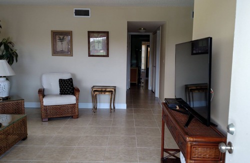 Coquina Sands Condominio | Condominio frente al mar cerca de Lowdermilk Park en Nápoles FL