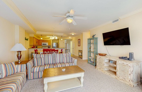 Indian Beach Condominio | Waterfront condo with shared pool, gym & game room, close to everything