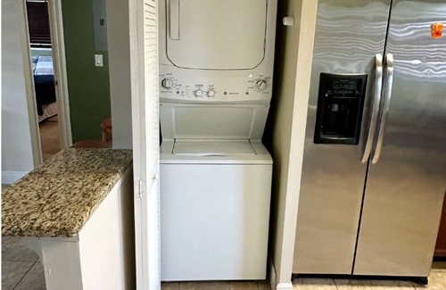 Florida North Atlantic Coast Apartamento | Waterfront Corner 2bd/1ba Apt in NPB