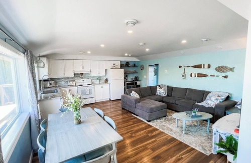 Greater Napanee Cabaña | Waterfront Cottage with Hot Tub, Sauna, Fire Pit! Very family-friendly!