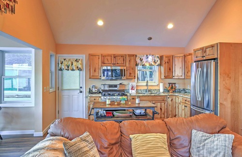 Great Barrington Cabaña | Casa frente al mar - 10 minutos de Great Barrington!