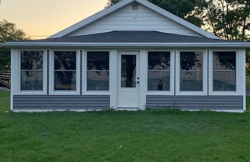 Abrams Cabaña | Waterfront Cottage en la bahía de Green Bay