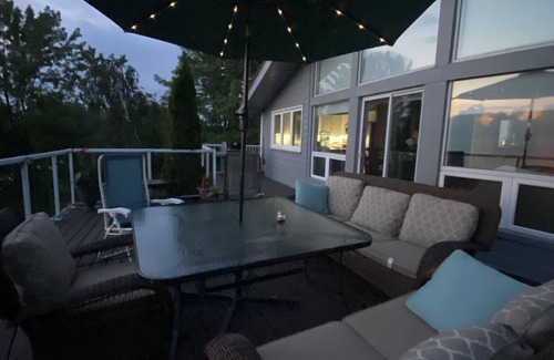 Ashfield-Colborne-Wawanosh Cabaña | Waterfront Cottage/Hotub/Outdoor Shower/private sand beach/2pet/2-14+guests