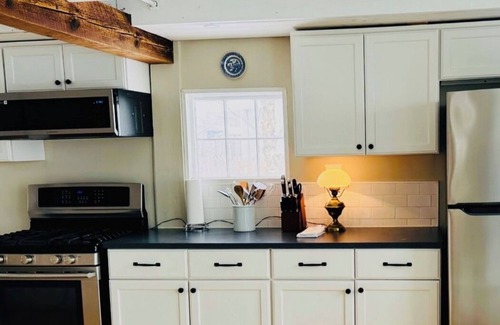 Mid-Coast and Islands Casa | Waterfront Cottage in Freeport