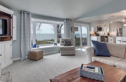 Luxemburg Cabaña | WATERFRONT Cottage in Door County, SLEEPS 7