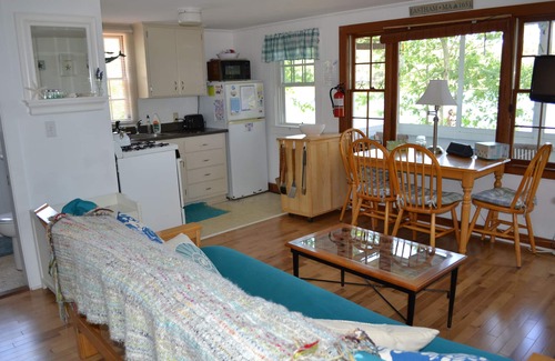 Eastham Cabaña | De Waterfront Cottage El ministro Pond W / privada de playa, muelle, Botes de remos