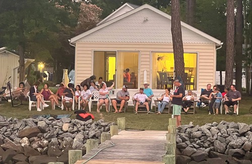 Cobb Island Casa | Waterfront Cottage with Pier & Boatlift on the Beautiful Potomac River