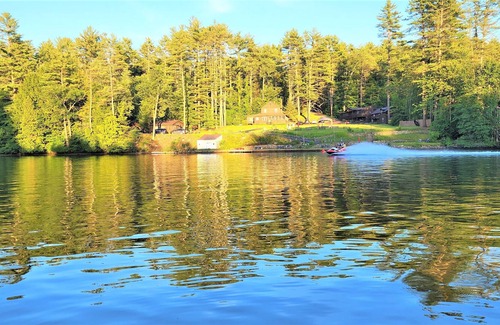 Lake Luzerne Casa | Waterfront cottages near lake george and saratoga springs